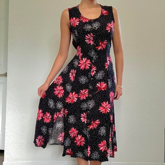 Late 90s charming black and pink floral midi dress by Betsy Lauren - Picture 2 of 8